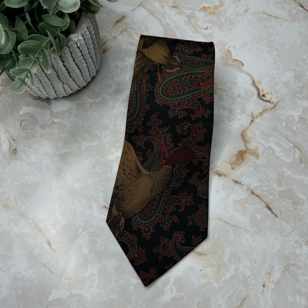 Nautica Made In Italy 100% Silk Hand Made Men's Tie 3 3/4" - 54"